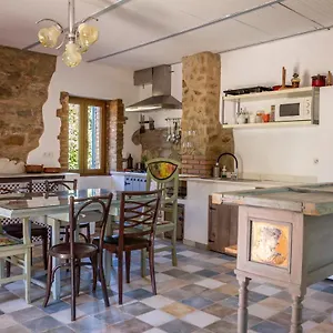  Villa Castillo